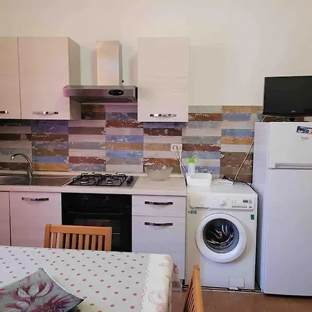 Sweet - Close To Line A San Giovanni * Ρώμη